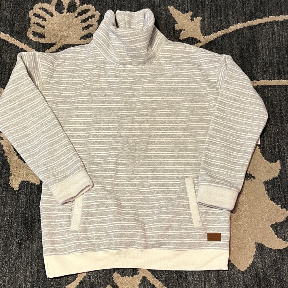 Roxy Light Gray Turtleneck Sweater - Picture 4 of 12